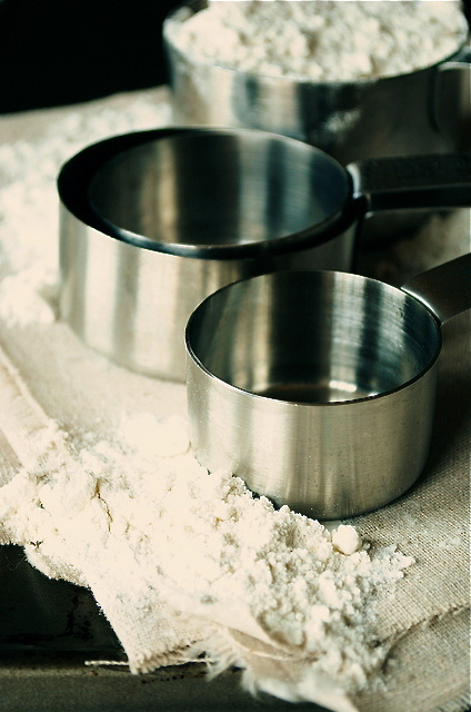 How to Sift Flour